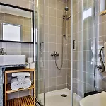 Penichepraia - Bungalows, Campers & 4* Peniche