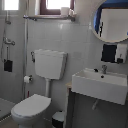 Aldeamento Turístico Penichepraia - Bungalows, Campers & Peniche