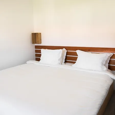 Aldeamento Turístico Penichepraia - Bungalows, Campers &