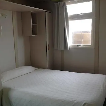 홀리데이파크 Penichepraia - Bungalows, Campers & 4*